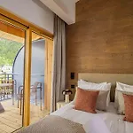 Paradisa Penthouse Apartament *